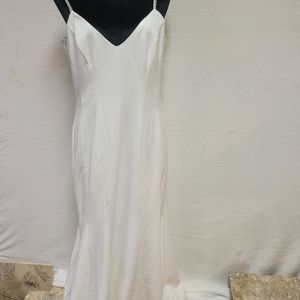 Xscape cream gown Size 12